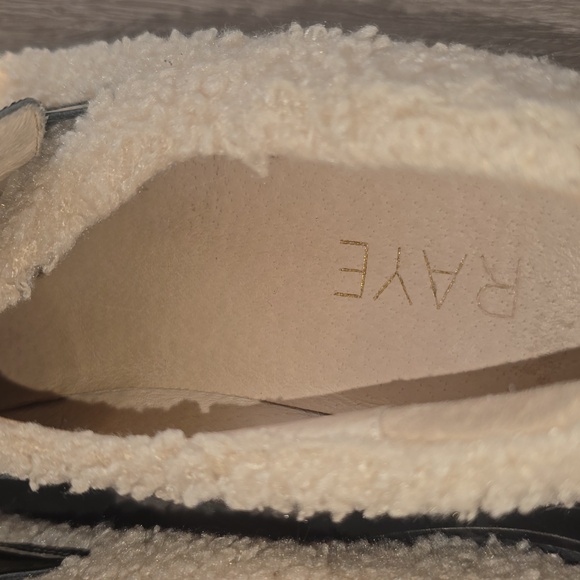 Raye Sven Loafers REVOLVE Shearling Colorblock Cream Black Gold Hardware  Size 9 - Picture 4 of 9